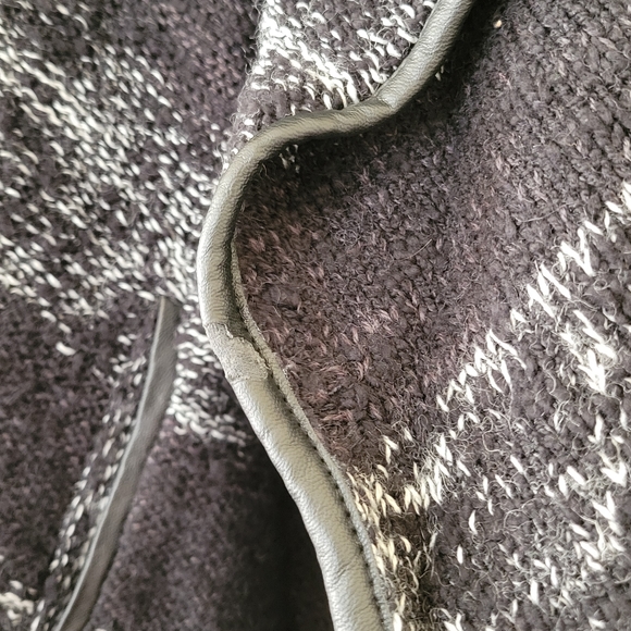 Central Park West Wool Blend Knit Cardigan Sweater Size Large - Picture 6 of 7